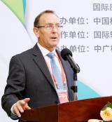 核技术应用产业大会--国际辐照协会秘书长Paul Wynne先生出致辞