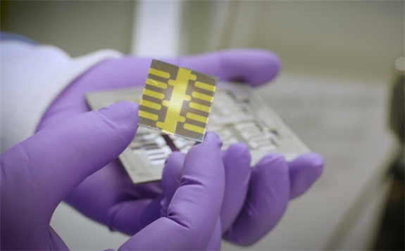 薄膜钙钛矿探测器可实现超低剂量医学成像