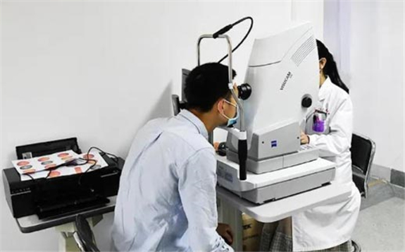 桂西地区首台扫描激光检眼镜 ，已正式投入使用