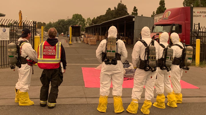 奥克兰消防员面临可能的辐射泄漏
