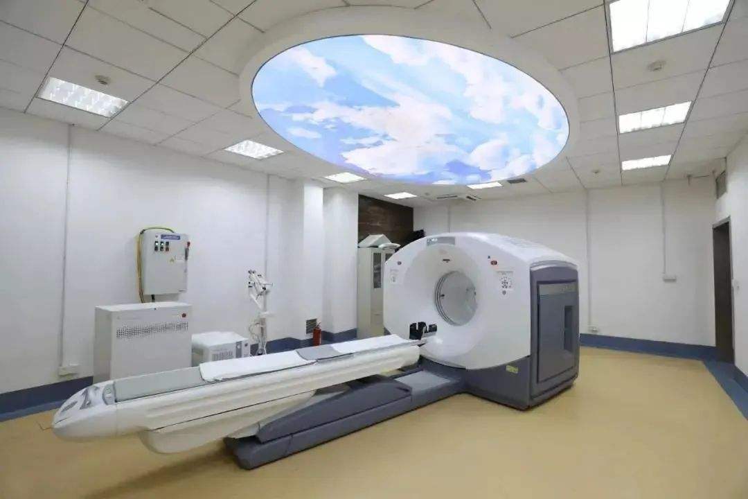 山西首台螺旋断层放射治疗系统即将完成安装调试