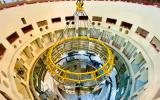 中核集团牵头完成ITER杜瓦下部冷屏吊装