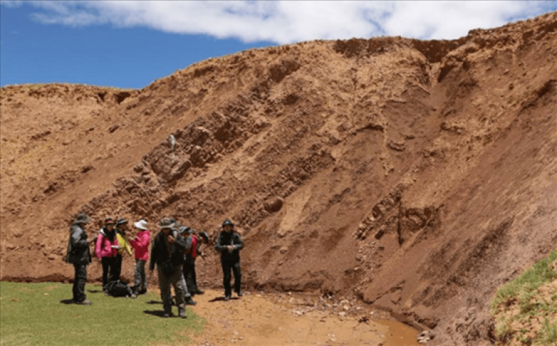 中国科学家揭开青藏高原“香格里拉”谷地消亡之谜