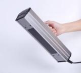 新型的紫外线灯是可以对大型公共区域进行消毒的