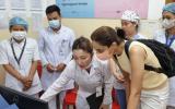 为 imPACT 共同努力：原子能机构合作伙伴参与审查柬埔寨的癌症治疗能力