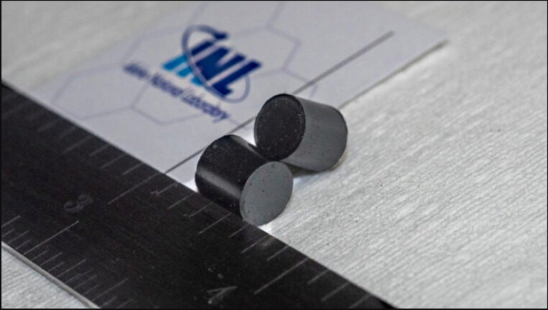 南方核能公司开展新型高浓缩核燃料辐照测试