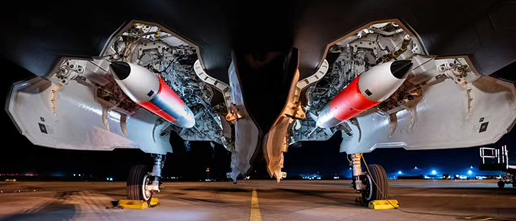 美方公开核航弹最新测试画面：F-35A隐身战机成功投掷“无核装药”B61-12