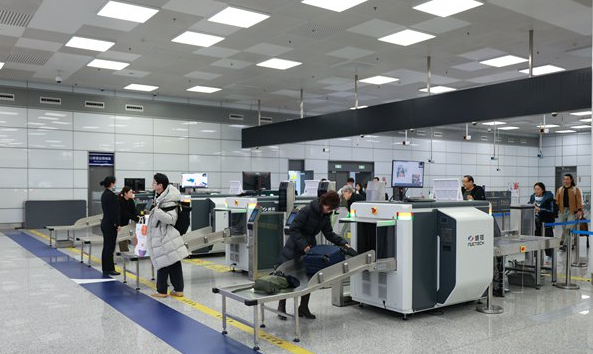 郑州机场“无感通关”上线 核辐射检测等智慧技术提升效率超30%