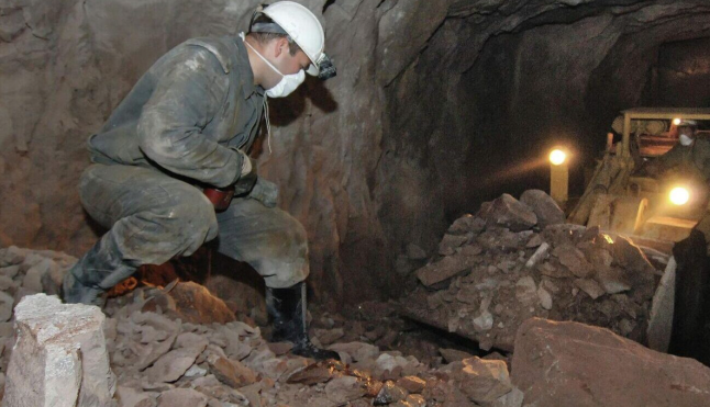 乌兹别克斯坦2025年铀产量达7000吨 将开发多个新矿床