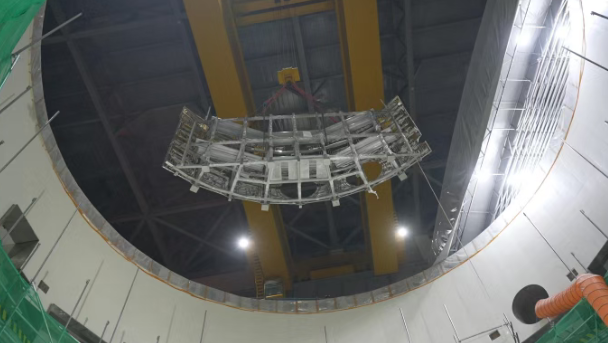 紧凑型聚变能实验装置BEST装置底部冷屏侧环体安装完成