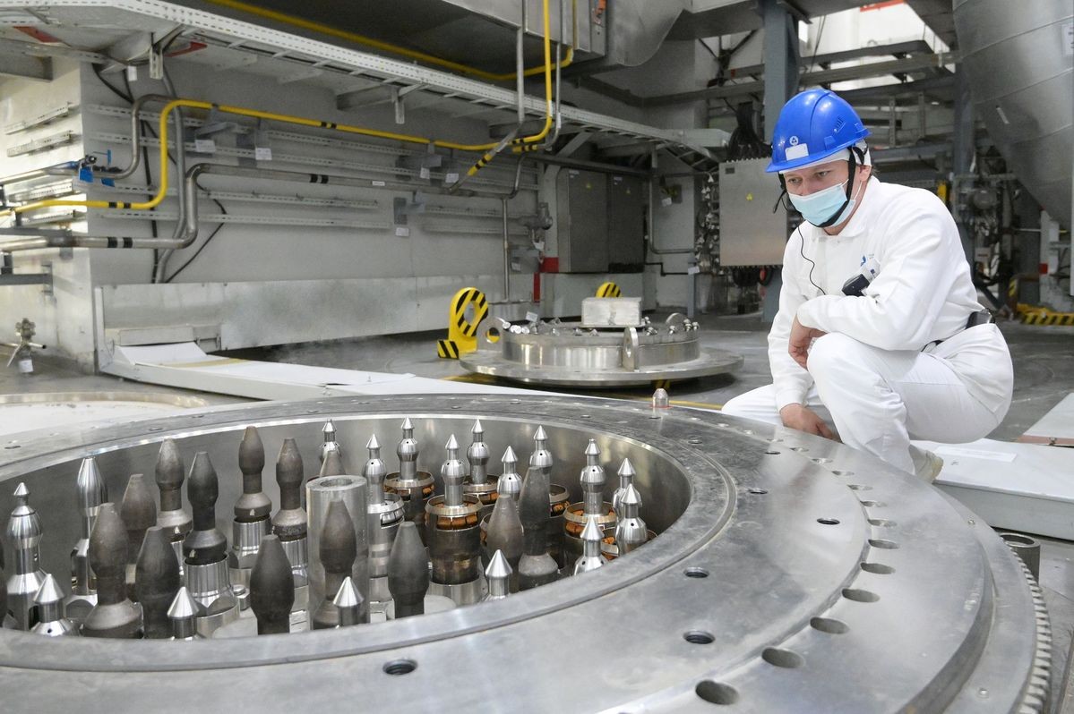 俄罗斯别洛亚尔斯克核电站完成全球首个含次锕系元素MOX燃料试点项目