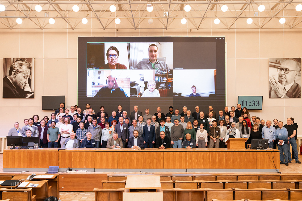 MPD合作组第17次会议在联合核子研究所举行