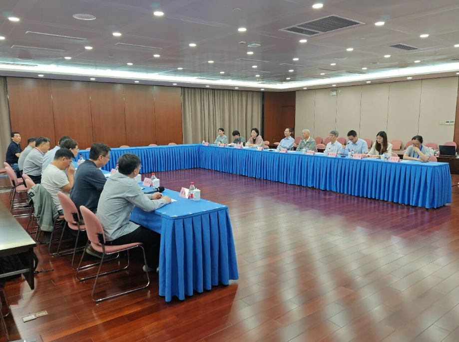 中国核学会王寿君理事长带队赴中国科学院上海高等研究院调研
